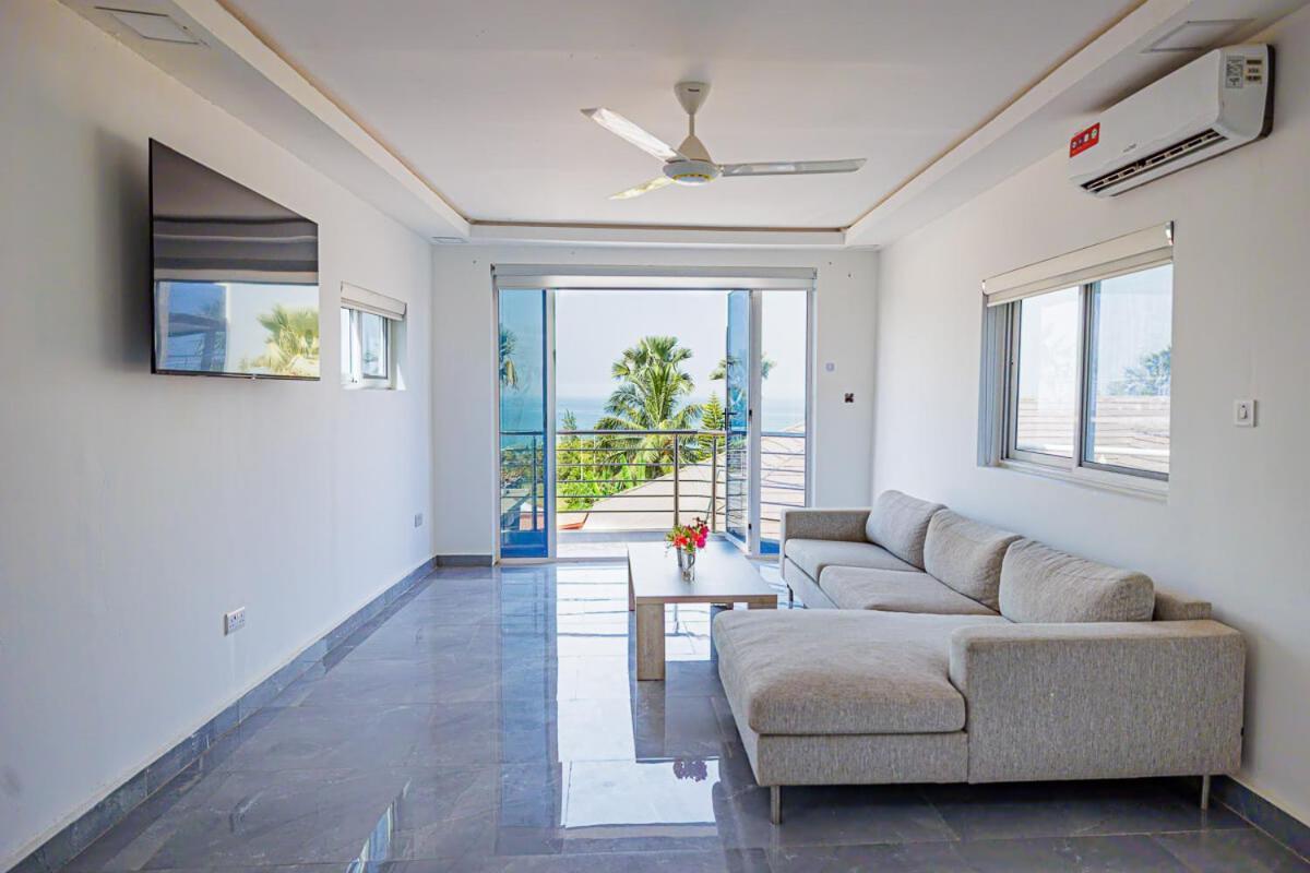 Ocean Villa Heights Brufut Exterior photo